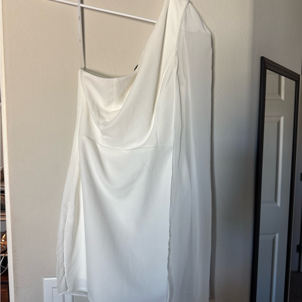 Lulu's Chic Cream One-Shoulder Dress